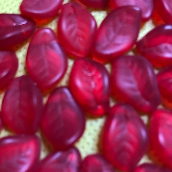 Czech glass leaves - Picture 5 of 5